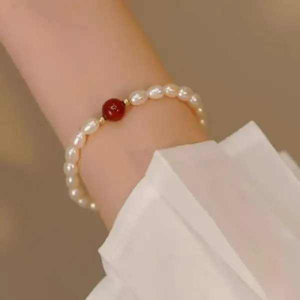 Natural Freshwater Pearl And Red Agate Bracelet, Light Luxury Retro, TKMBeautySupply.com | Canada & USA and Europe Wide FREE shipping