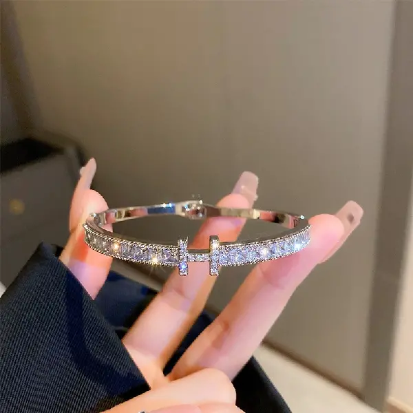 14 bracelet-silver letter H buckle.,tkmbeautysupply.com
