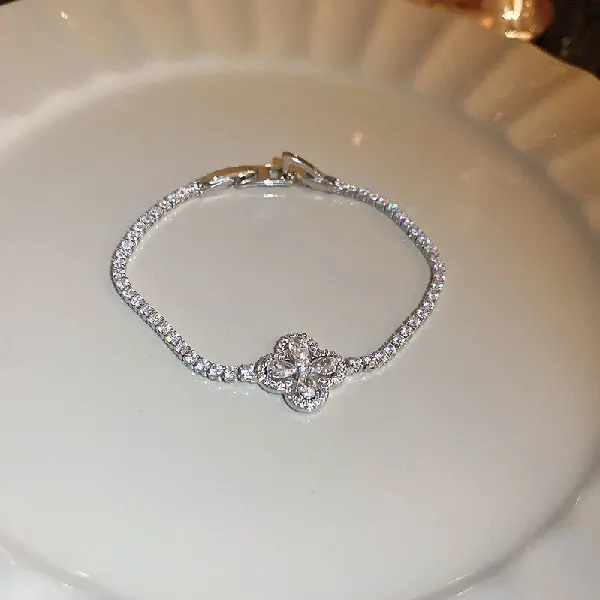 15# real gold electroplating-silver-white gold four-leaf zircon buckle bracelet,tkmbeautysupply.com