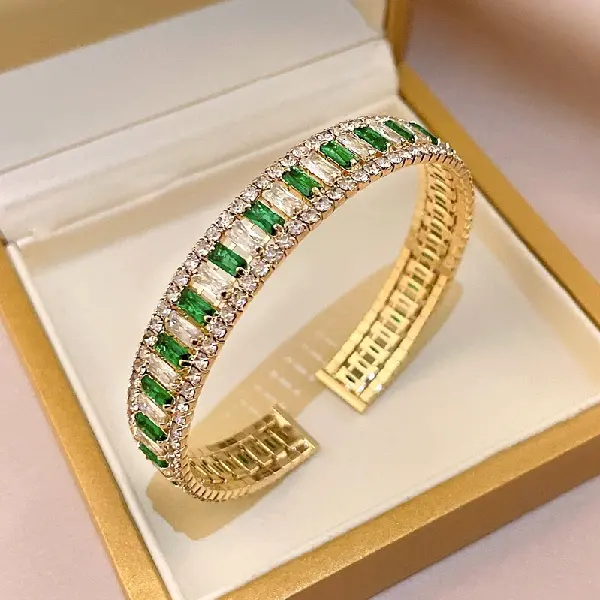 1 bracelet-green diamond-rectangular,tkmbeautysupply.com