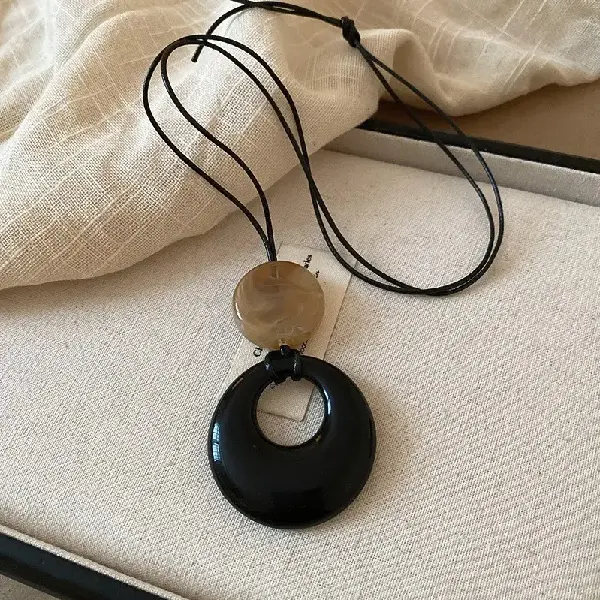 10# Resin Ring Flat Round Tie Necklace,tkmbeautysupply.com