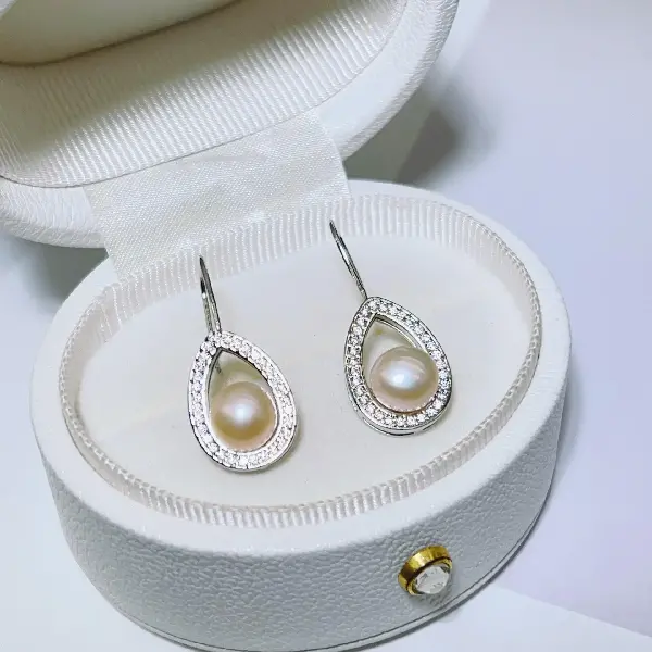 Silver pink pearls,tkmbeautysupply.com