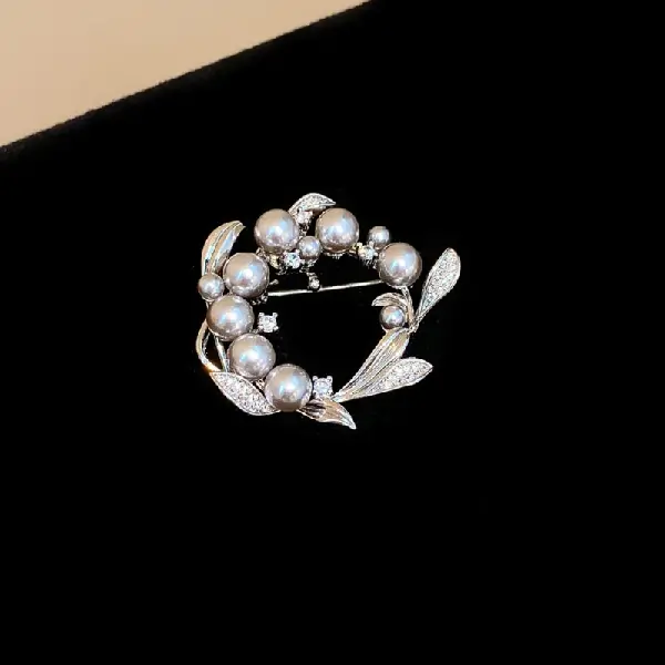 69# Brooch-Zircon Pearl Flower,tkmbeautysupply.com