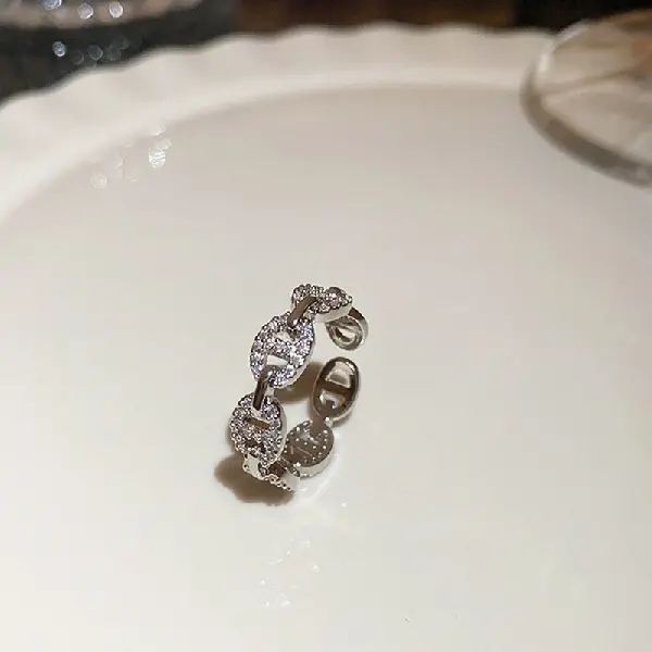 13. Ring-Pig Nose Chain,tkmbeautysupply.com