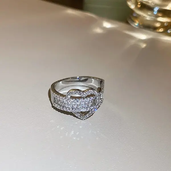 33. Ring-Platinum Zircon Love Heart,tkmbeautysupply.com