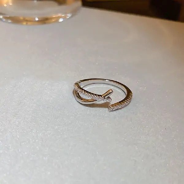 36. Ring – Platinum Zircon Cross,tkmbeautysupply.com