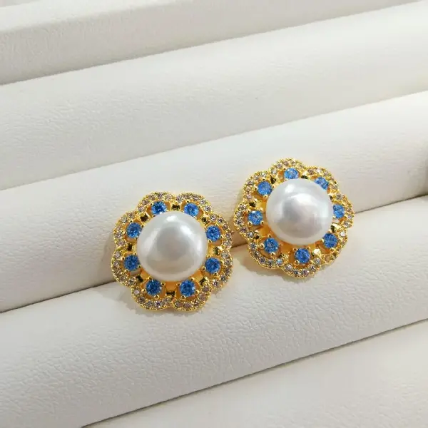 Gold stud earrings white pearls,tkmbeautysupply.com