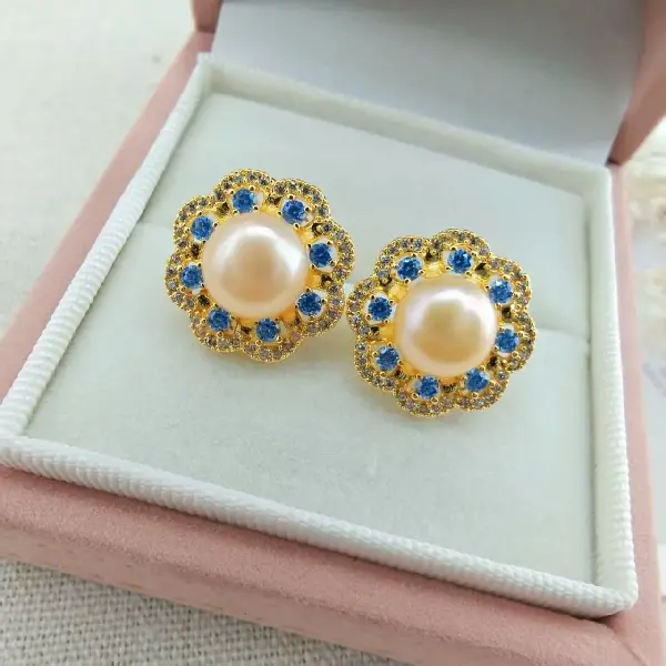 Gold earrings pink pearls,tkmbeautysupply.com