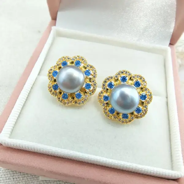 Gold earrings gray pearls,tkmbeautysupply.com