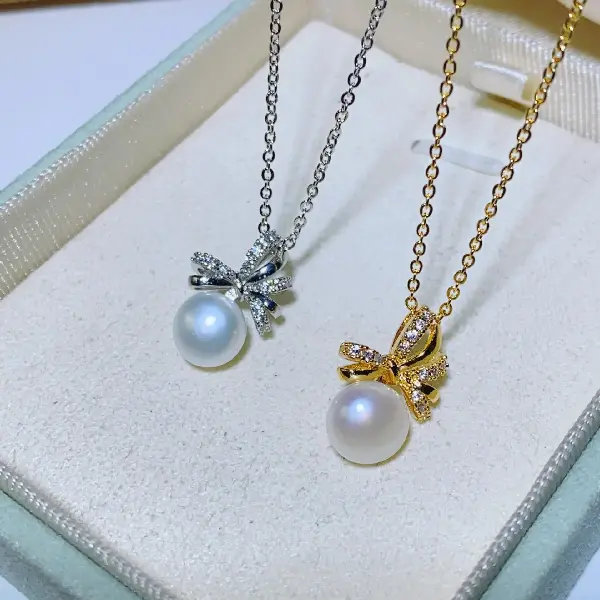 Necklace-golden white pearls,tkmbeautysupply.com