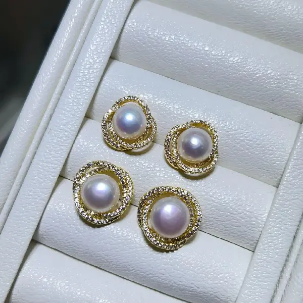 4004 golden small white beads (8.5-9mm),tkmbeautysupply.com