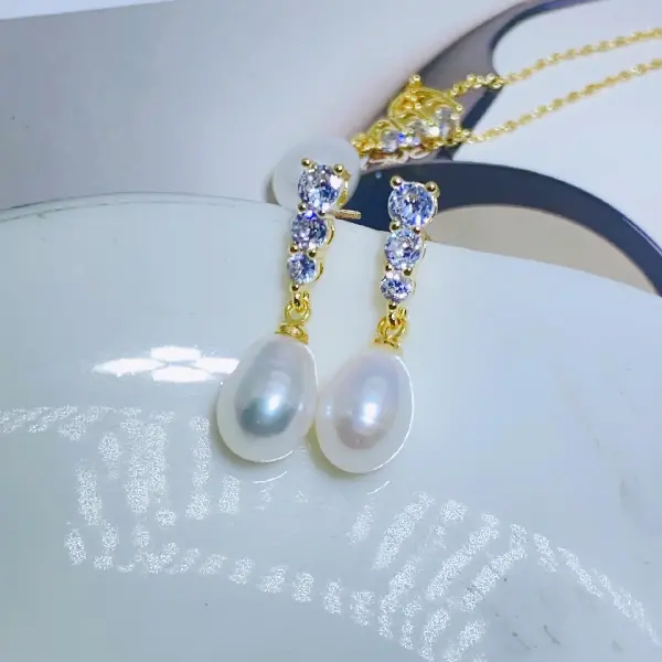 4040 golden white beads,tkmbeautysupply.com