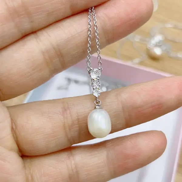4040 silver necklace white beads,tkmbeautysupply.com