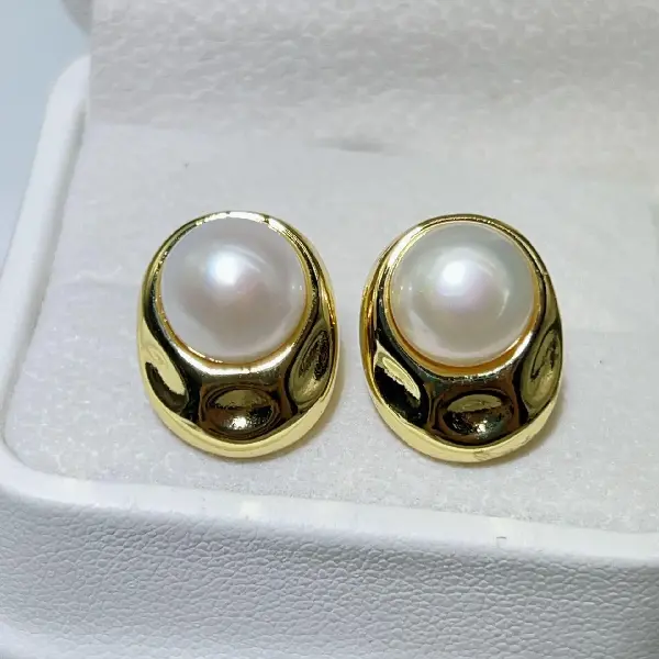 1322 golden white beads (9.5-10mm),tkmbeautysupply.com