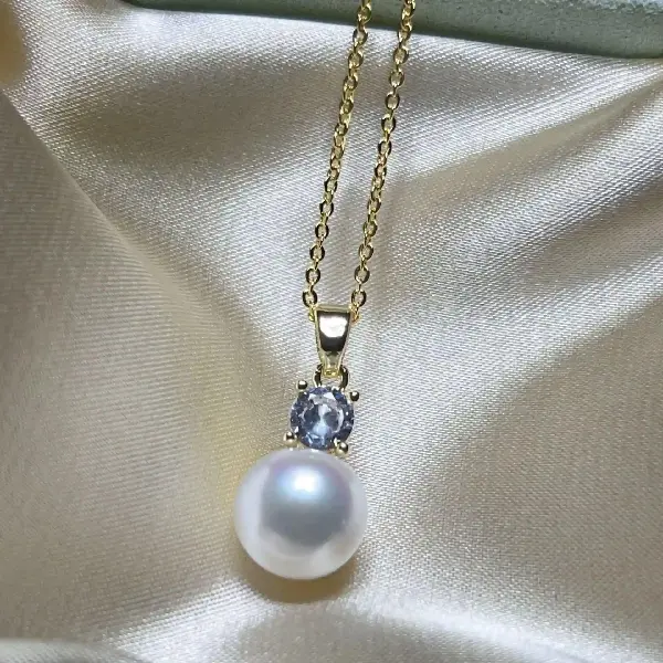 C4024AX Princess Necklace Golden White Pearl,tkmbeautysupply.com