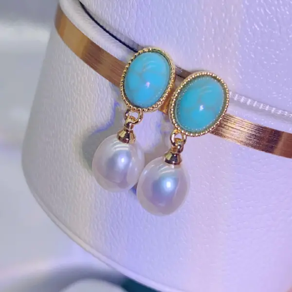 4050 white pearl earrings-gold,tkmbeautysupply.com
