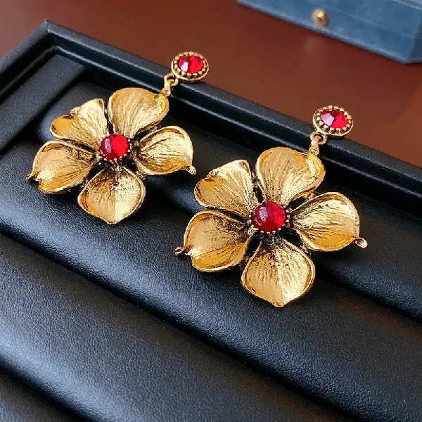 77# Silver Needle Diamond Retro Flower Earrings,tkmbeautysupply.com