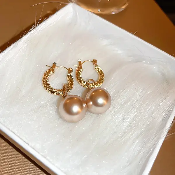 Pearl earrings,tkmbeautysupply.com