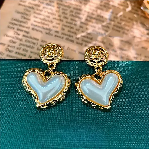 Silver needle pleated flower pearl love earrings,tkmbeautysupply.com
