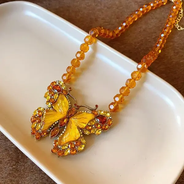 17# Necklace-Diamond Butterfly Acrylic Glass Beads,tkmbeautysupply.com