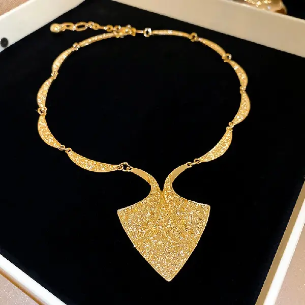 25# necklace-relief carved inverted triangle rhombus,tkmbeautysupply.com