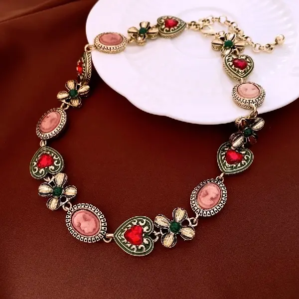 38# Necklace-Flower Portrait Diamond Love Heart,tkmbeautysupply.com