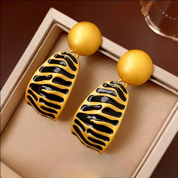 Silver needle irregular oil dripping round earrings,tkmbeautysupply.com