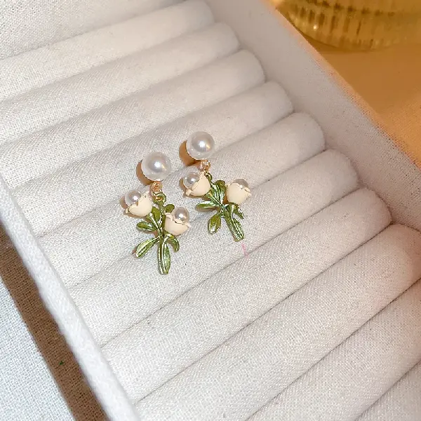 11# Silver Needle Pearl Flower Leaf Stud Earrings,tkmbeautysupply.com