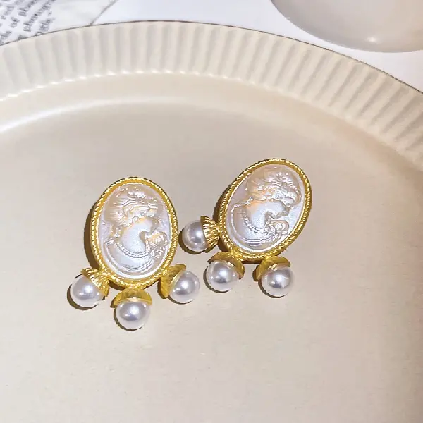 60# Silver Needle Portrait Pearl Stud Earrings,tkmbeautysupply.com