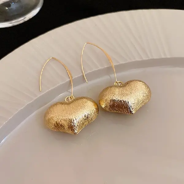 4# ear hook-golden heart.,tkmbeautysupply.com