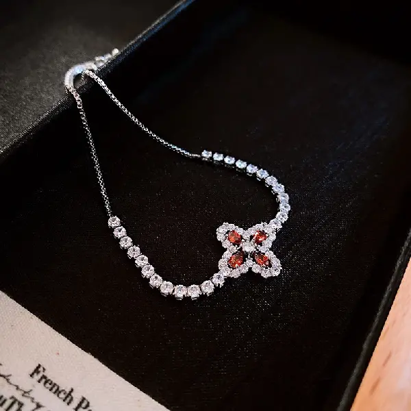 30# simple diamond-shaped rhombus flower bracelet,tkmbeautysupply.com