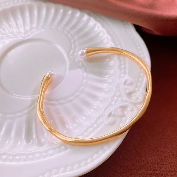 48# gold-pearl round open bracelet,tkmbeautysupply.com