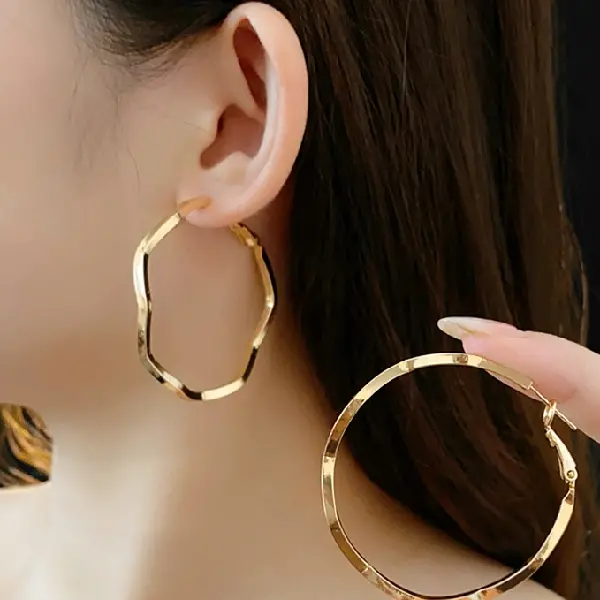 111# silver needle wavy plain hoop earrings,tkmbeautysupply.com