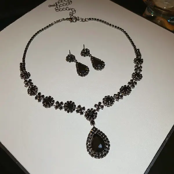 Water drop diamond earrings necklace (set of two),tkmbeautysupply.com