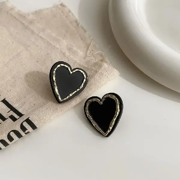 47# Silver Needle-Black Acrylic Love Stud Earrings,tkmbeautysupply.com