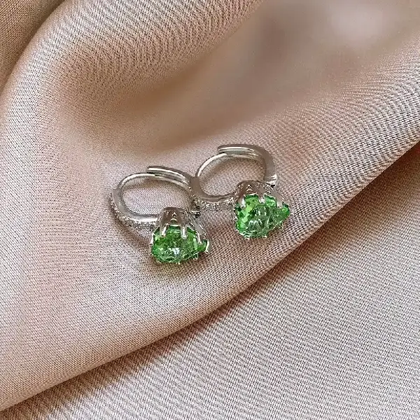 96# earrings-green-heart-shaped-square,tkmbeautysupply.com