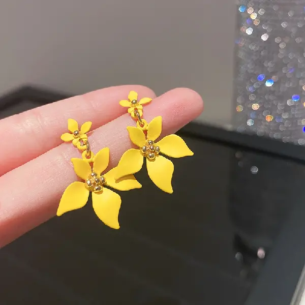 Silver needle flower earrings,tkmbeautysupply.com