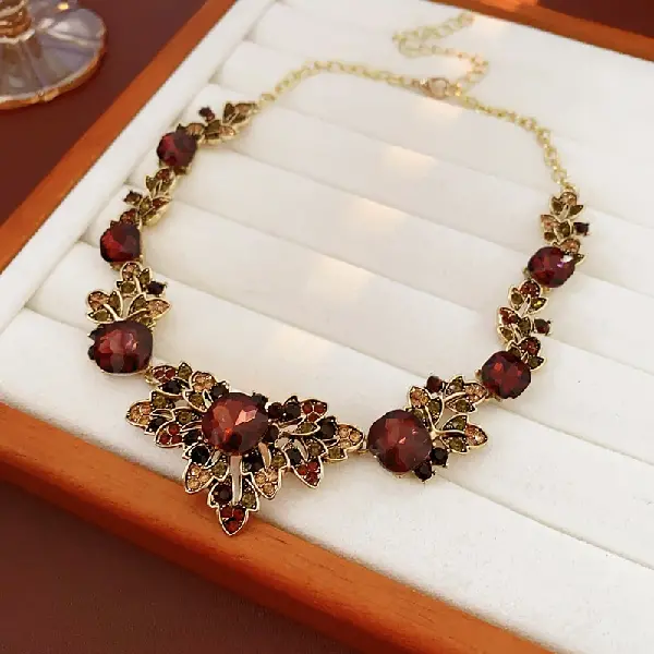 6# necklace - square leaf with diamonds,tkmbeautysupply.com