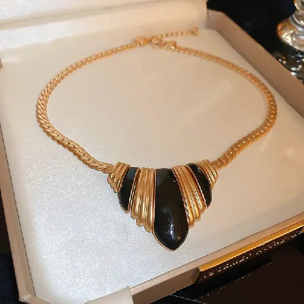 10# Necklace-Dripping Oil Heart-Shaped Snake Shape,tkmbeautysupply.com