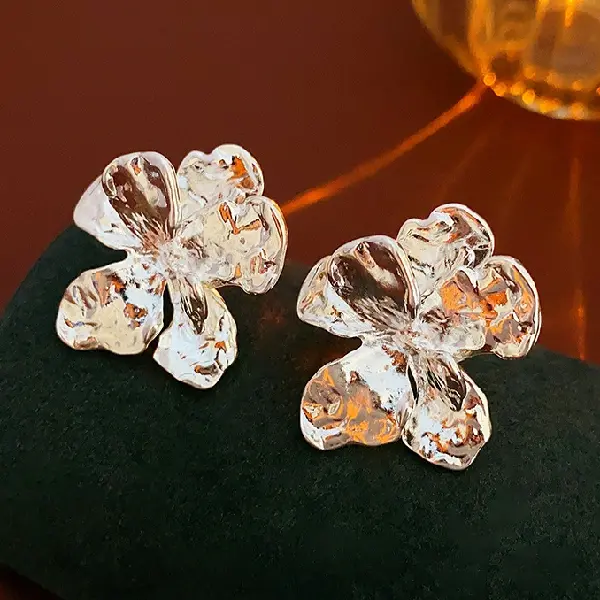 Silver Needle-Silver Flowers Irregular,tkmbeautysupply.com