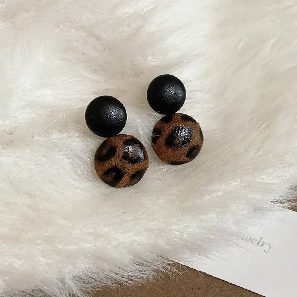 36-silver needle leather round leopard print earrings,tkmbeautysupply.com