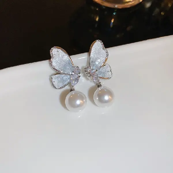 14# silver needle half butterfly pearl earrings,tkmbeautysupply.com
