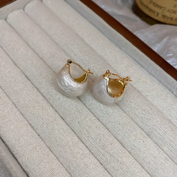 Real gold electroplated oil dripping bean earrings,tkmbeautysupply.com
