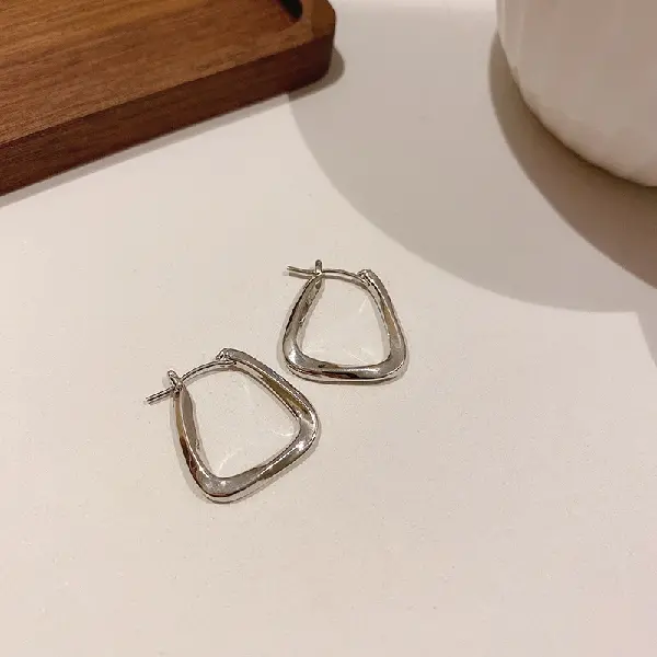 3# Earrings-Platinum Geometric U-Shape,tkmbeautysupply.com