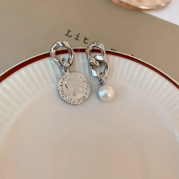 16# Silver Needle-Asymmetric Chain Pearl Portrait Round Stud Earrings,tkmbeautysupply.com
