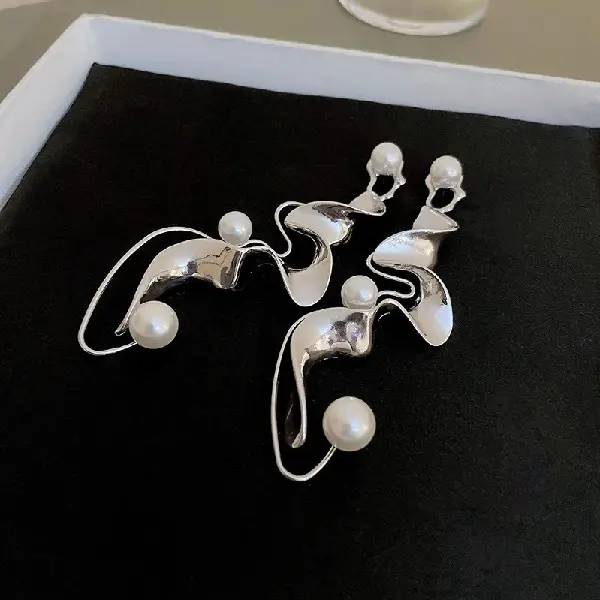30# Silver Needle-Pearl Twisted Geometric Stud Earrings,tkmbeautysupply.com