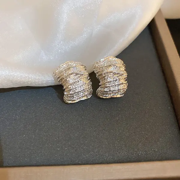 67# Silver Needle-Pleated Arc Stud Earrings,tkmbeautysupply.com