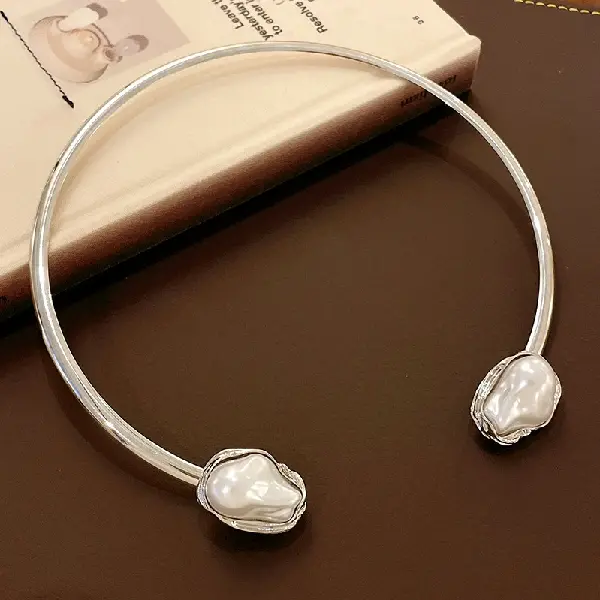 19# Silver-pleated oval pearl necklace,tkmbeautysupply.com