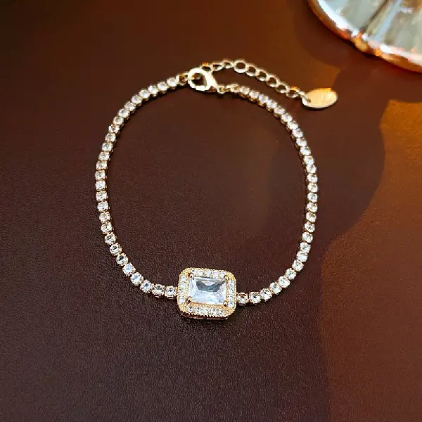 Rectangular zirconia claw chain bracelet,tkmbeautysupply.com