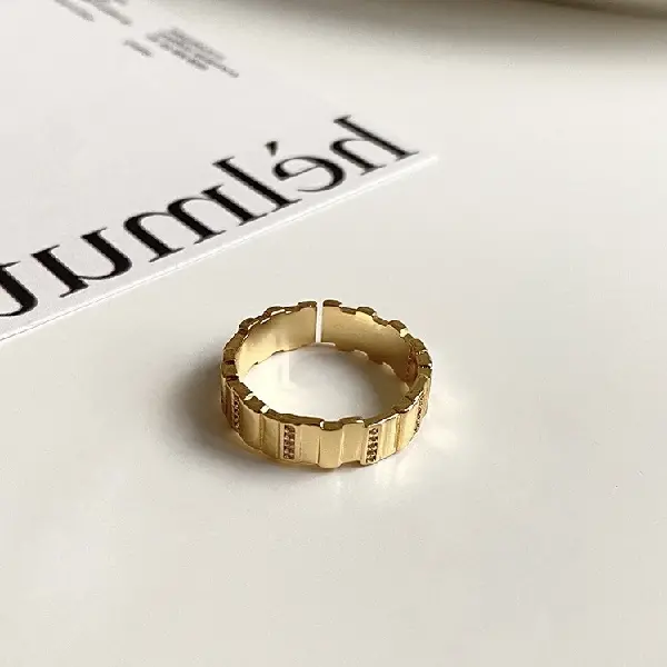 Ring - gold rectangular.,tkmbeautysupply.com